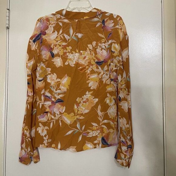 Revolve Song of Style Blouse Mari floral button down yellow blouse size small - Picture 8 of 8